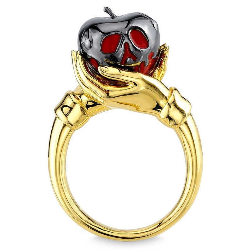 Looking for this ring in a 5 or 6.